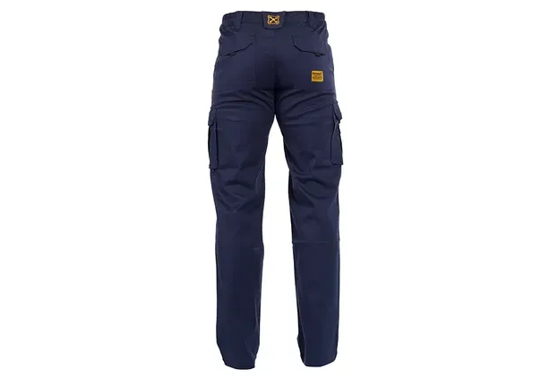TRACK_NAVY_1.webp